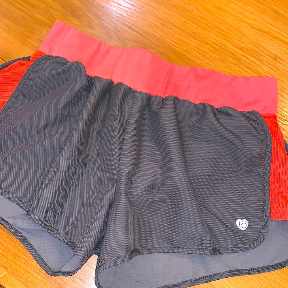 15LOVE~Size S/M~Athletic Sport Shorts~ - Picture 3 of 9